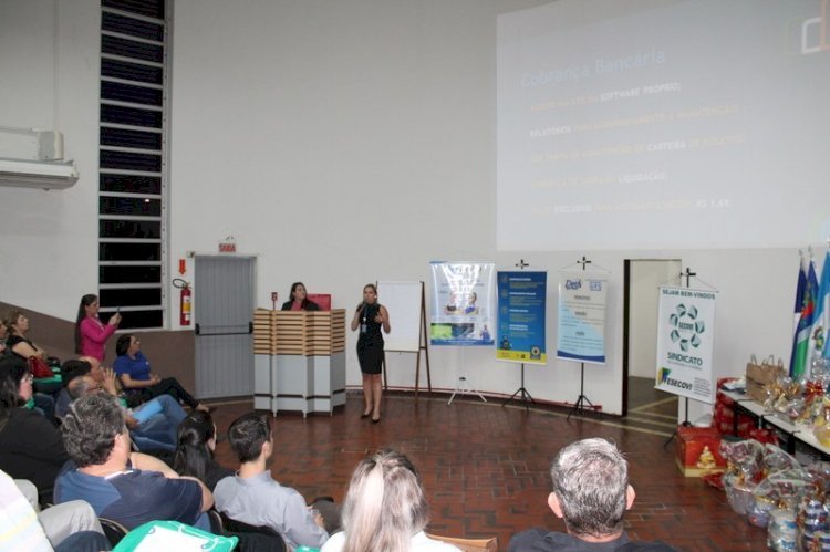 PALESTRANTE NACIONAL ENCANTA SÍNDICOS